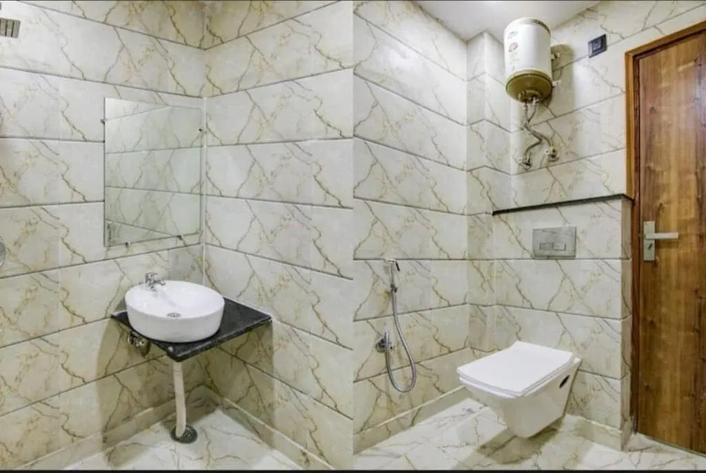 Oyo Hotel Luxury Retreat New Delhi India